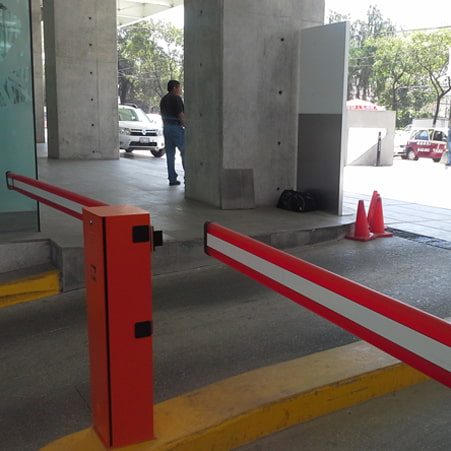 Barreras vehiculares PYSA